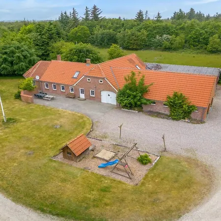 Wilmar - 1km To The Fjord By Interhome *